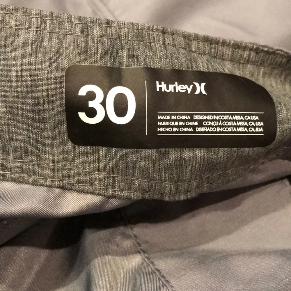 Hurley 30 waist gray 8.5” inseam unlined surf board shorts pocket EUC